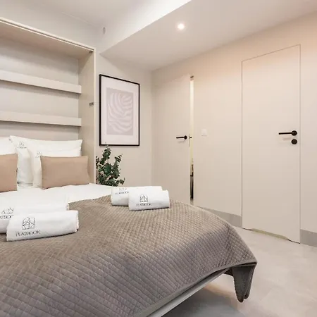 Apartamento Flatbook Enklawa - Basen, Sala Zabaw, Zalew Wislany